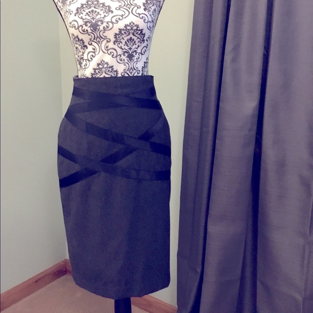 Escada Grey Pencil Skirt - Size 38 (US - Size 6)